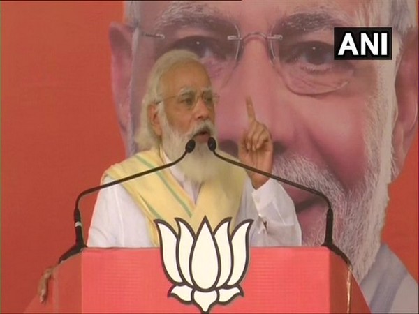 Prime Minister Narendra Modi addressing a rally in West Champaran on Sunday.