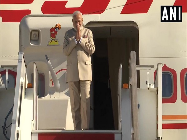 Prime Minister Narendra Modi arrives at the Charles de Gaulle Airport in Paris on Thursday (Photo/ANI)
