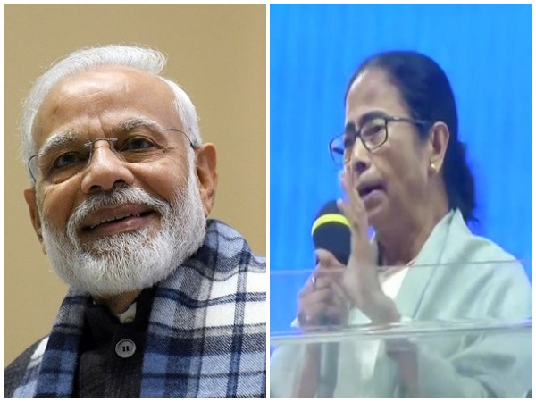 PM Narendra Modi and West Bengal CM Mamata Banerjee (file pic)