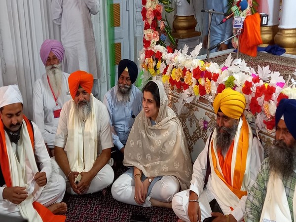818 Indian Sikh pilgrims took part in the Baisakhi festival on Tuesday at Gurdwara Panja Sahib in the Hasan Abdal. (Photo Credit: MOFA Pakistan)