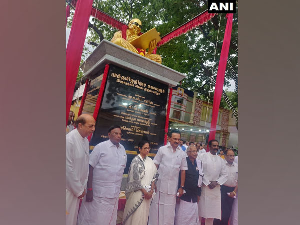 Mamata Banerjee unveiled statue of M Karunanidhi in Kodambakkam on Wednesday 