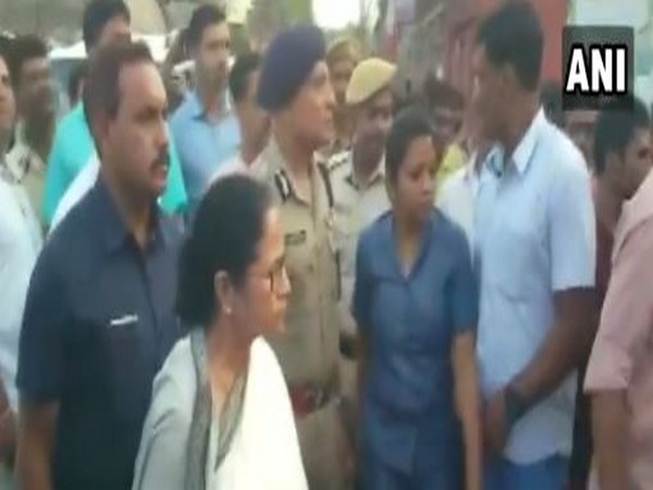 WB CM Mamata Banerjee confronts people chanting 'jai Shri Ram' at North 24 Parganas on Thursday