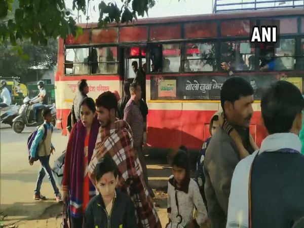 People without masks and social distancing at Moradabad bus station