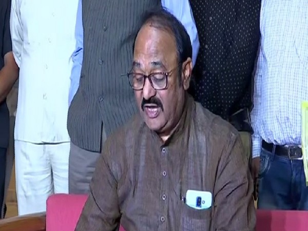Madhya Pradesh Assembly Speaker Narmada Prasad Prajapati speaking to reporters on Saturday. Photo/ANI