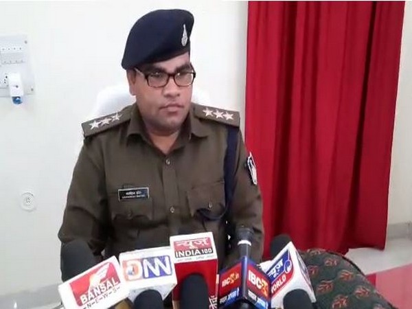 Manmohan Singh Baghel, SDPO, speaking to reporters in Khajuraho on Wednesday. Photo/ANI