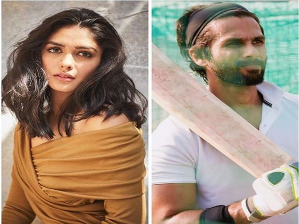 Mrunal Thakur and Shahid Kapoor (Image courtesy: Instagram)