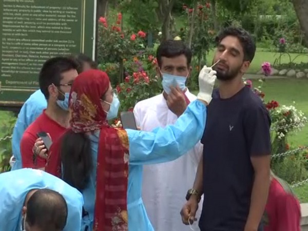 Tourists taking COVID-19 test at the On Spot testing facility at Mughal Garden 