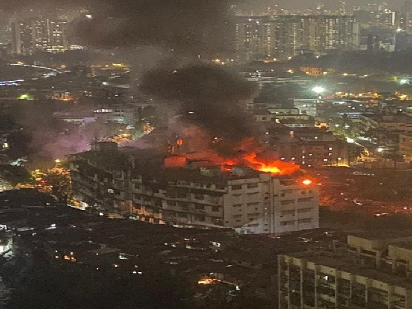 A visual of the fire incident in Mumbai