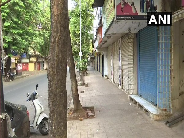Closed shops, deserted street in Mumbai as Section 144 comes into effect. (Photo/ANI)