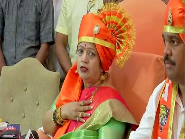 Shiv Sena corporator Kishori Pednekar speaking to reporters in Mumbai after she was elected as BMC Mayor. Photo/ANI