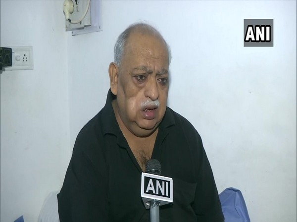 Celebrated Urdu poet Munawwar Rana speaking to ANI in Lucknow on Saturday. (Photo/ANI)