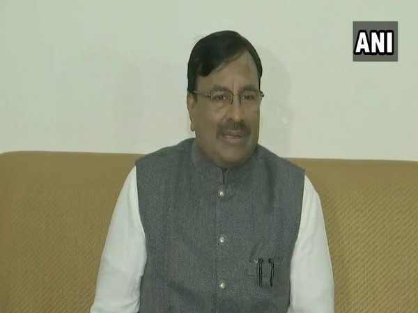 Maharashtra minister Sudhir Mungantiwar speaking to media persons in Mumbai on Thursday. Photo/ANI