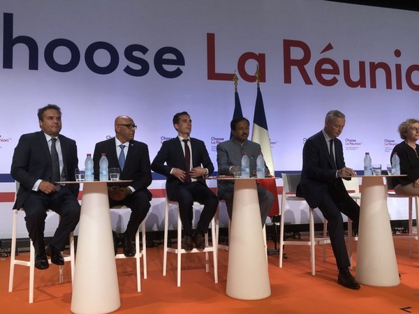 Union Minister V Muraleedharan along with the leaders of France and Vanilla Islands attending the 'Choose La Reunion' in Saint-Denis on Thursday. Photo/Twitter