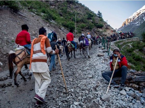 Visual of pilgrims en route Amarnath Yatra (File Photo/ANI)