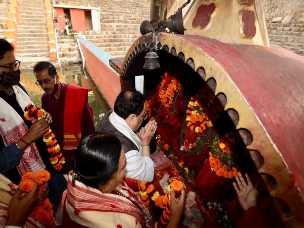 BJP National President JP Nadda along with her wife offers prayers at Kamakhya temple (Pic credit: Twitter/ Jagat Prakash Nadda) 
