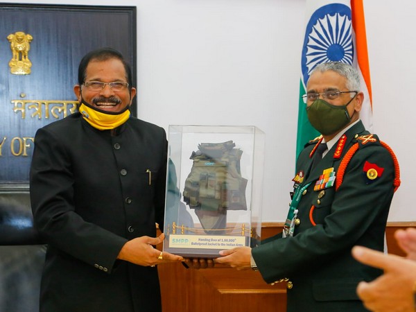 Minister of State for Defence Shripad Yesso Naik handed over bullet proof jacket to Army chief General M M Naravane in New Delhi on Wednesday. (Photo: Shripad Yesso Naik Twitter)