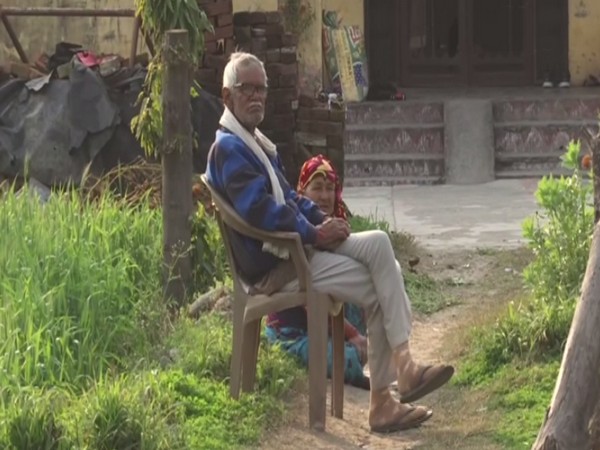 Villagers in Uttarakhand's Bindukhatta. (ANI/photo)