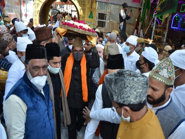 Union Minister for Minority Affairs Mukhtar Abbas Naqvi at the Darga in Ajmer. (ANI/photo)