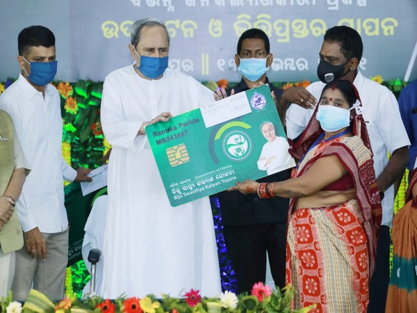 Naveen Patnaik launches distribution of Smart Health Cards in Bargarh.