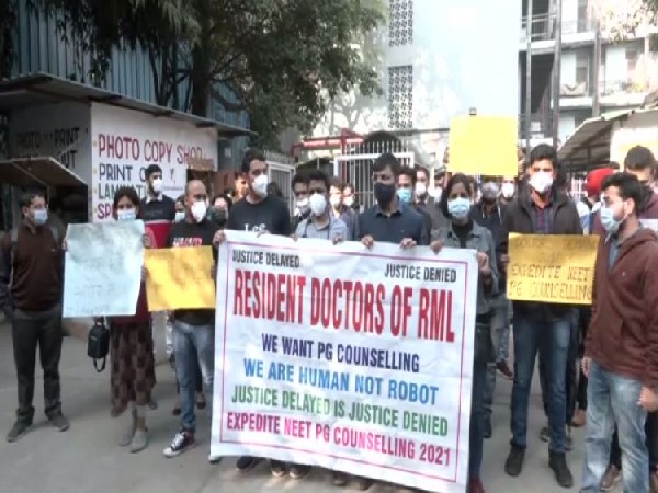 Resident doctors of RML hospital on strike against delay in NEET-PG 2021 counselling (Photo/ ANI)