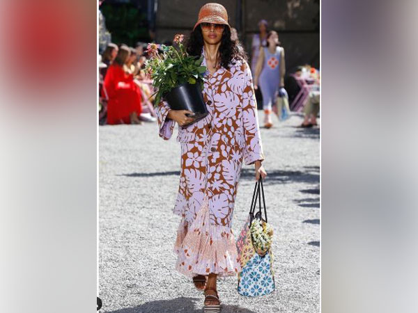A model walking for Kate Spade on the theme City Safari (Image courtesy: Instagram)