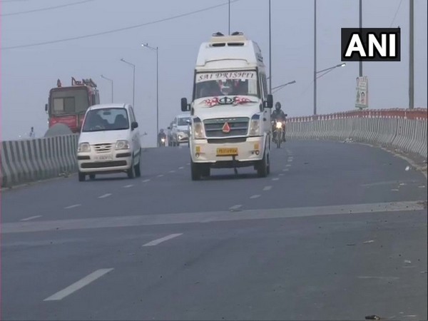 The Ghazipur border connecting Delhi to Ghaziabad was reopened on Monday.