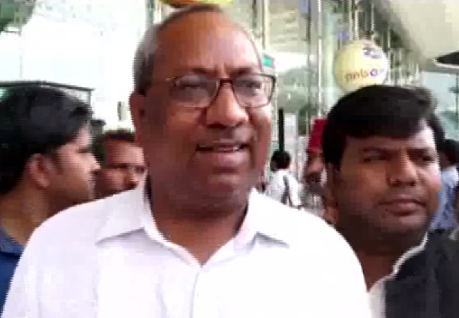 Nishad party chief Sanjay Nishad speaking to ANI on Saturday (Photo/ANI)