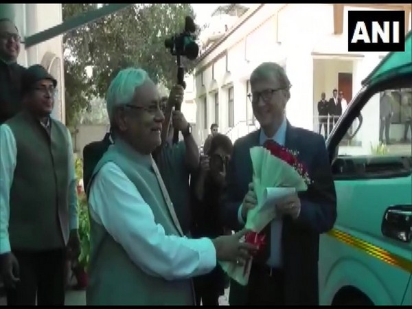 Nitish Kumar met Bill gates in Patna on Sunday 