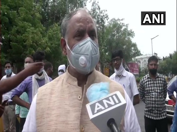 North Delhi Mayor Jai Prakash speaking to ANI on Sunday. [Photo/ANI] 