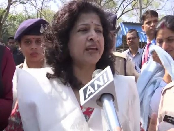 Congress leader Shobha Oza talking to ANI in Bhopal on Wednesday. Photo/ANI
