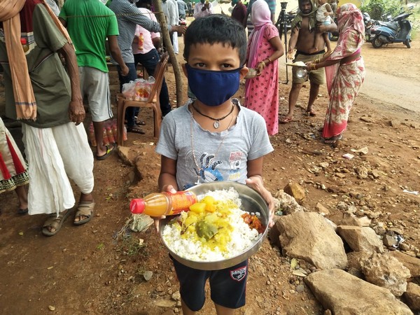Asha Kiran Foundation provides free meals to the needy amid lockdown in Odisha. Photo/ ANI