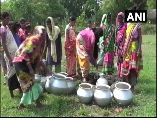 People in Arjunsahi village forced to use unhygenic water due to unavailability of any clean water source.