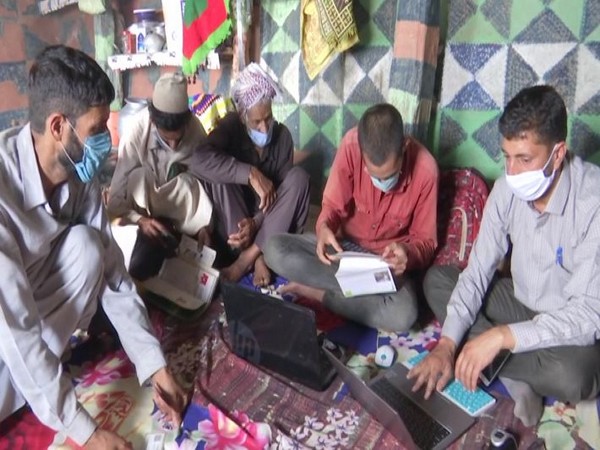 People during registration for 'Golden Card' in Rajouri, Jammu and Kashmir. (Photo/ANI)
