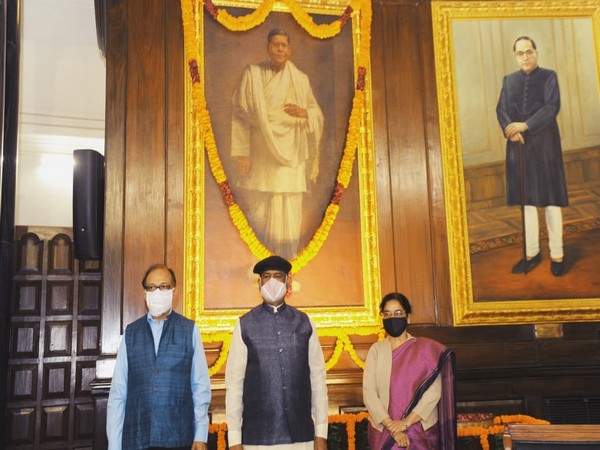 Lok Sabha Speaker Om Birla and Secretary General Snehlata Shrivastava in Central Hall of Parliament on Thursday. (Photo/Twitter)