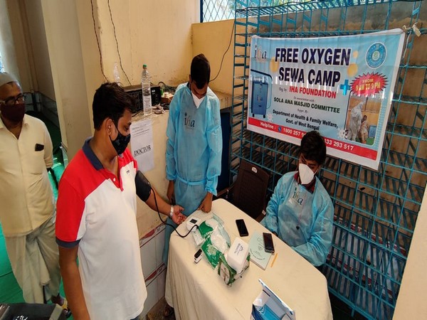 Visuals from Sola Ana Masjid, Khidirpur in Kolkata (ANI)