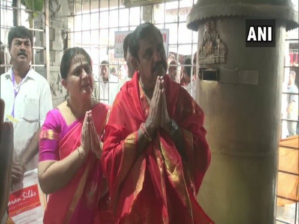 Tamil Nadu CM Edappadi Palaniswami with family at Lord Balaji temple in Tirumala, Andhra Pradesh, on Tuesday.