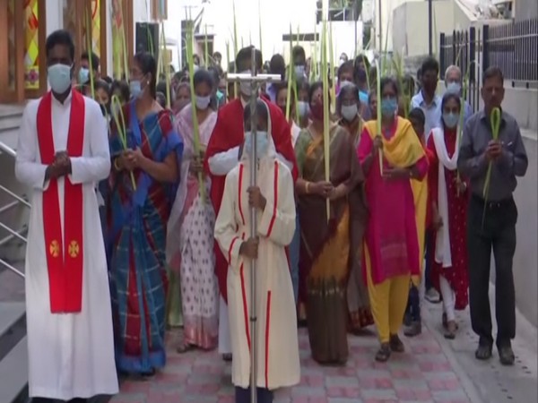 Devotees during a procession at St.Luke's Church in Anna Nagar, Chennai (Photo/ANI) 