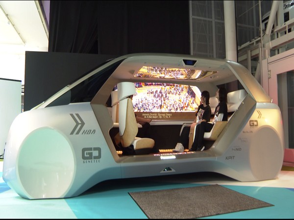 This car showcased at Tokyo Motor Show has automatic driving technology of home appliance maker Panasonic.