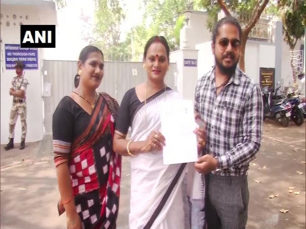 Representatives of the National Council for Transgender Persons on Thursday submitted a memorandum to Governor Ganeshi Lal.
