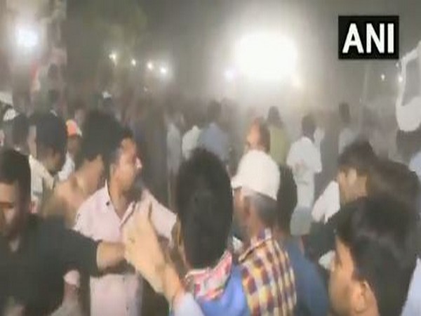 A scuffle broke out at Congress leader Hardik Patel’s public meeting in Gujarat's Ahmedabad district on Saturday. Photo/ANI