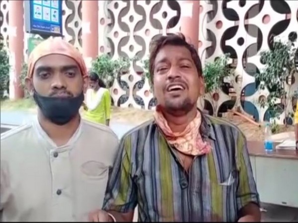 Srinivas, father of the deceased child, speaks to ANI in Hyderabad on Wednesday. (Photo/ANI)