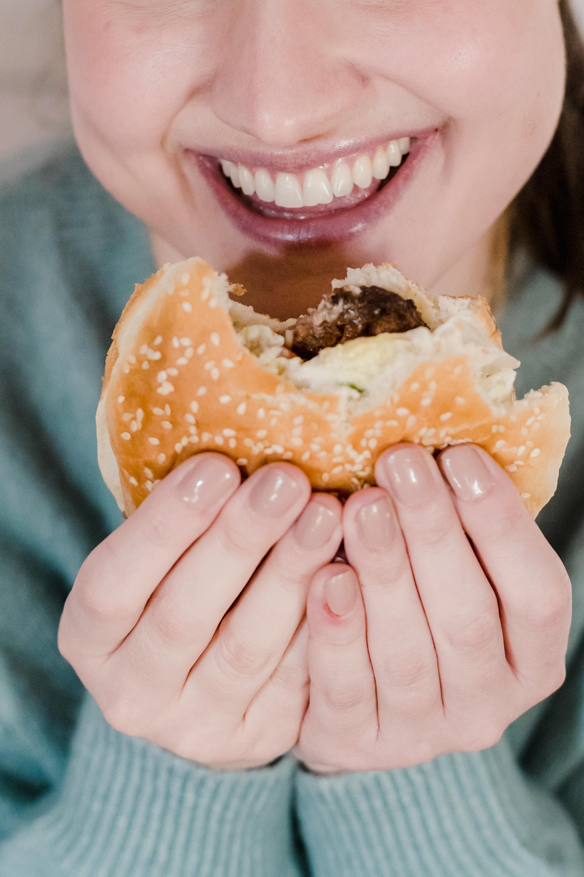 Struggling with overeating? Here are 5 tips to regain control and avoid ...