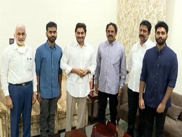 TDP MLA Vasupalli Ganesh and his two sons Surya and Govind Saket joined YSRCP in presence of Chief Minister YS Jaganmohan Reddy (Photo/ANI)