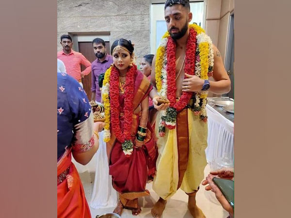 Varun Chakaravarthy ties knot with girlfriend Neha Khedekar (Image: KKR)