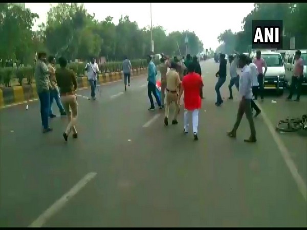 Visual of clash between ABVP and NSUI members in Ahemdabad. (File photo)