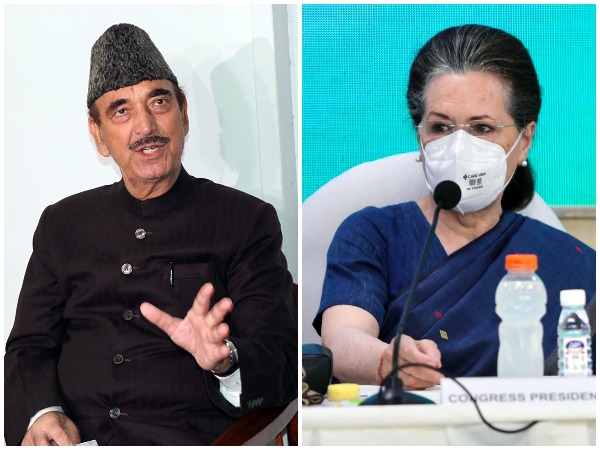 Congress leader Ghulam Nabi Azad and interim president Sonia Gandhi (File photo)