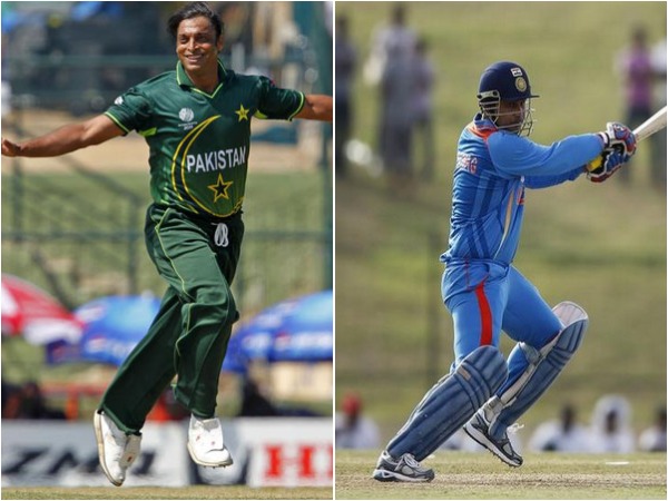 Shoaib Akhtar (L) and Virender Sehwag (R)