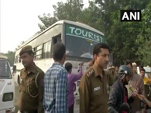 JNU students going for a demonstration to the Delhi Police headquarters were taken to Vasant Kunj police station on Wednesday.