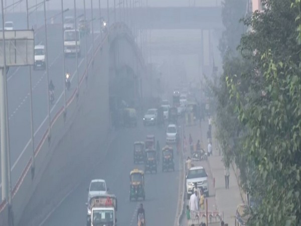 Visual from Ghaziabad on Monday morning. Photo/ANI
