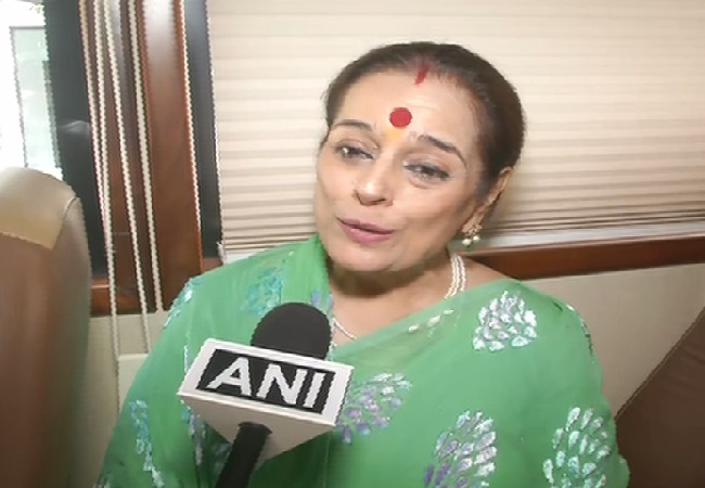 SP leader Poonam Sinha speaking to ANI in Lucknow on Thursday Photo/ANI.